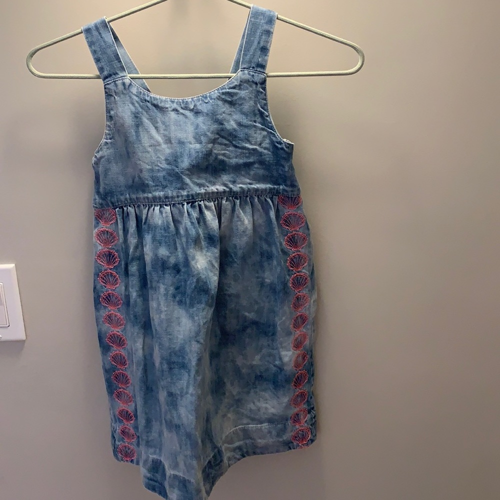 Egg girls cute dye chambray dress. Size 6